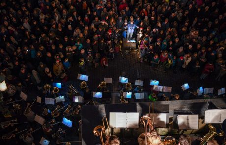 Adventssingen-am-Sentenzbogen_Prinzipialmarkt